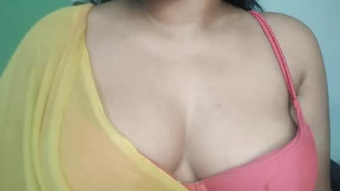 _dreamgirl_0 online show from March 29, 5:34 pm