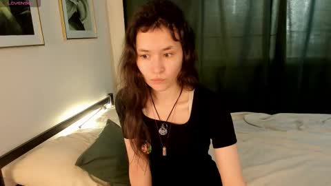 _emily__strike_ online show from September 21, 10:14 am