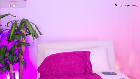 Emi online show from July 17, 1:54 am