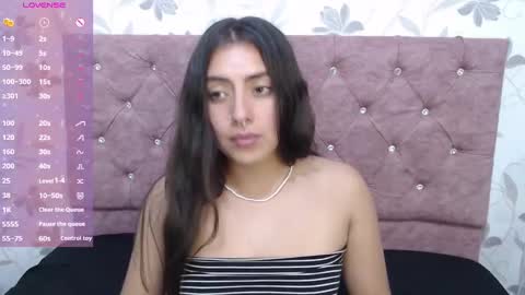 Snapshot of _emma_diamond_ chatting on March 7, 7:27 pm Emma online show from March 7, 7:27 pm
