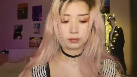 EveEva online show from April 17, 12:46 am