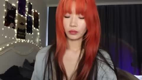 EveEva online show from February 18, 6:15 am