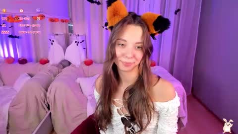 Goldy Grace online show from October 24, 4:58 pm