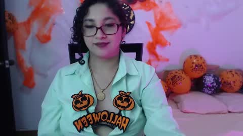 Gia Independent model online show from October 10, 3:00 am