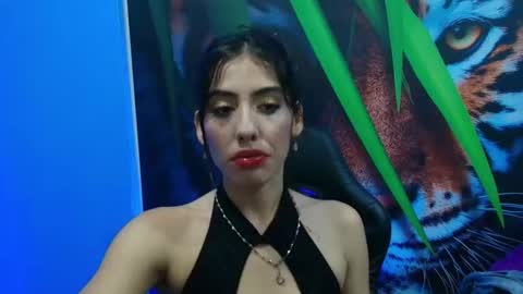 _gold_strawberry_ online show from May 6, 10:41 am