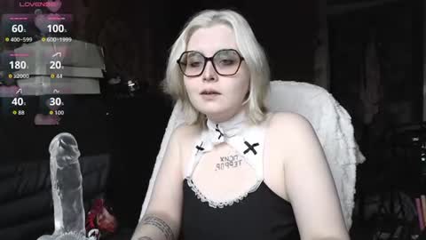 Helen online show from July 28, 8:01 am