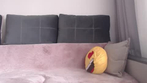 Criss4u online show from March 28, 8:47 am