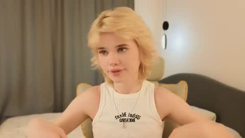 Alisha online show from June 22, 1:19 pm