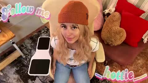 _hottie__ online show from September 26, 11:45 pm