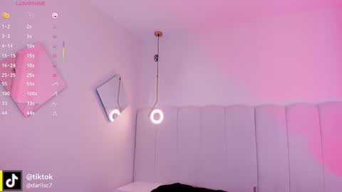 Darlis  online show from October 2, 8:03 pm