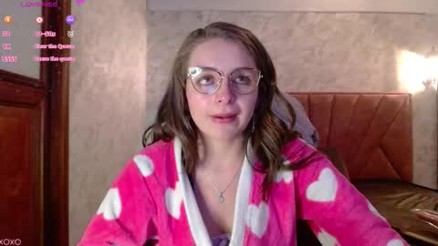 Isa online show from October 20, 6:33 pm