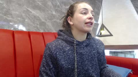 Isa online show from February 3, 11:20 am