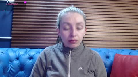 Isa online show from February 13, 11:39 am