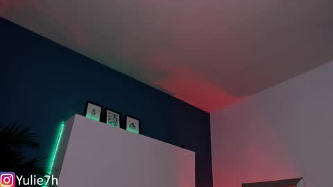  ...  online show from October 15, 7:27 pm