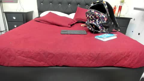 _johnson_alana online show from February 9, 11:45 am