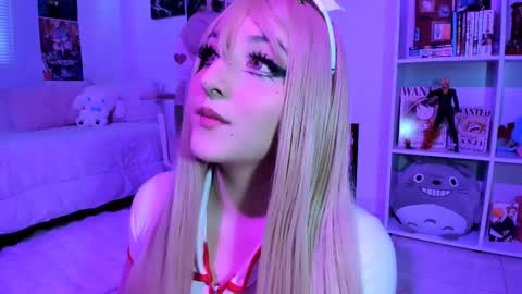 JULIANA online show from March 8, 1:34 pm