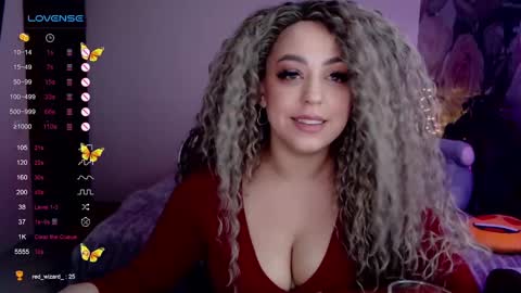 _just_a_queen_3 online show from February 7, 6:45 pm