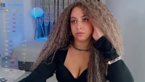 _just_a_queen_3 online show from October 11, 12:19 pm