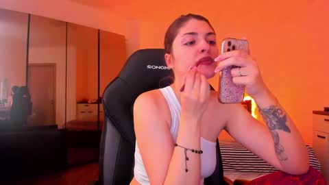 _just_a_simple_girl online show from February 27, 11:31 am