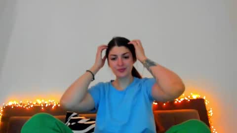 _just_a_simple_girl online show from February 25, 11:32 am