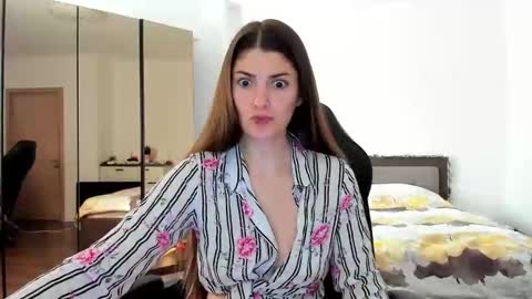 _just_a_simple_girl online show from October 28, 11:16 am