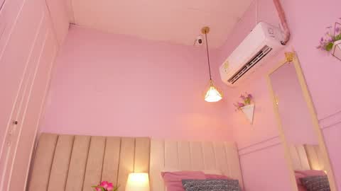 karol online show from November 17, 2:18 pm