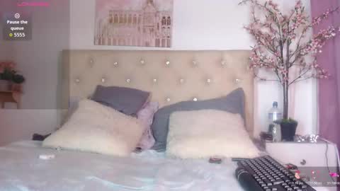 kathy online show from December 18, 2:44 pm