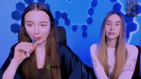 _kellykitten_ online show from December 16, 10:32 am