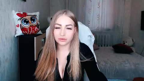 Snapshot of _kittyboo chatting on October 26, 10:22 am Aleksa online show from October 26, 10:22 am