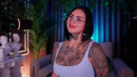   online show from October 6, 10:58 pm