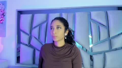 Lanna  online show from February 8, 11:33 am