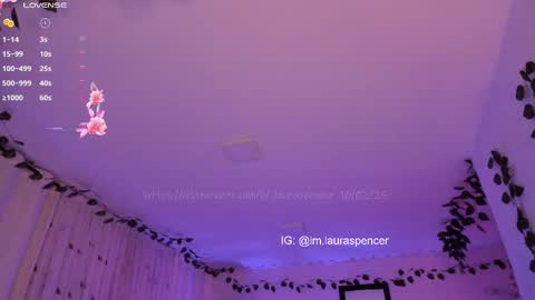 Laura online show from February 11, 1:41 am