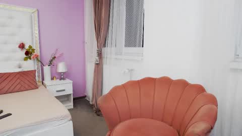 Lena Paul online show from February 28, 4:21 am