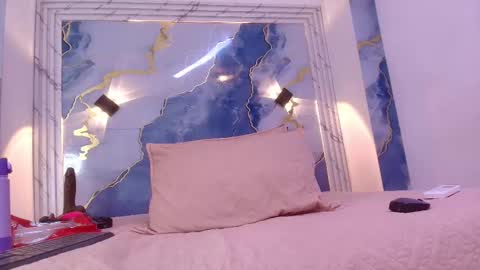 Lorrayne online show from November 12, 12:25 pm