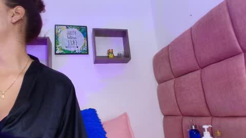 Lorrayne online show from March 10, 11:45 am