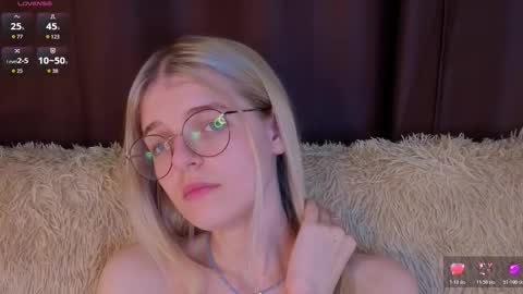 Monica online show from November 7, 7:41 pm