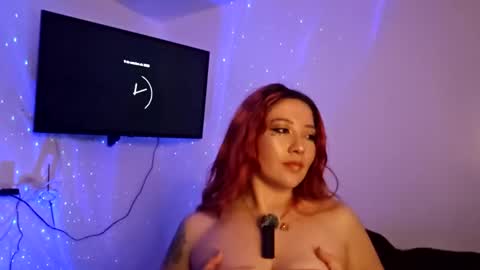 Snapshot of _lunaa__ chatting on October 9, 5:11 am _lunaa__ online show from October 9, 5:11 am