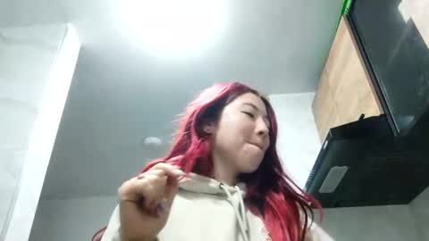 Snapshot of _lunaa__ chatting on February 11, 4:12 am _lunaa__ online show from February 11, 4:12 am