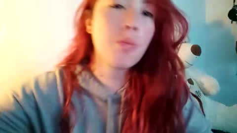 Snapshot of _lunaa__ chatting on February 4, 2:17 am _lunaa__ online show from February 4, 2:17 am