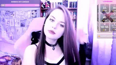 Mia online show from March 31, 4:12 am