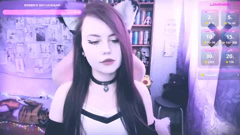 Mia online show from April 6, 3:39 am