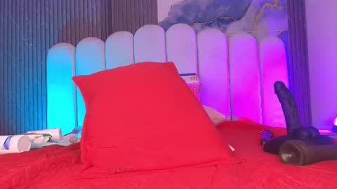 Maddy online show from December 5, 12:50 pm