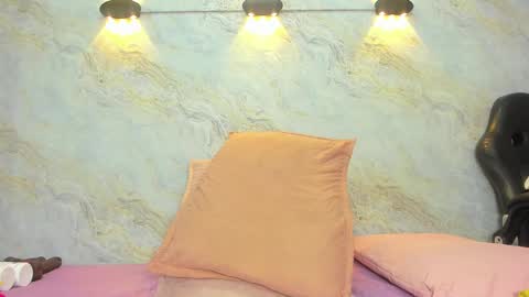 Maddy online show from March 4, 12:01 pm