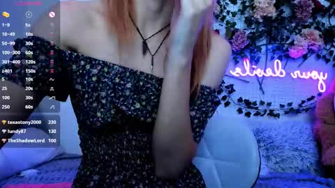 Scarlett online show from December 1, 2:42 pm