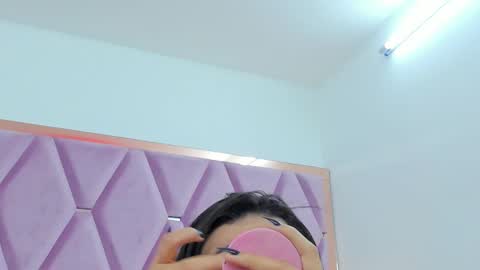 Nahayo  online show from October 16, 11:35 am