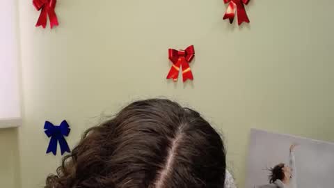 Susie online show from February 19, 7:17 am