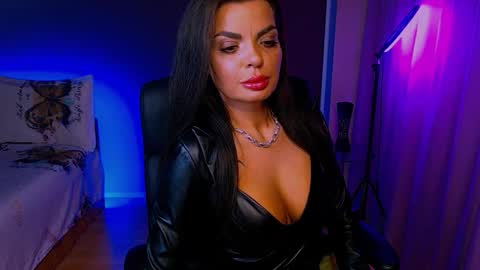 Milani online show from December 16, 6:47 pm