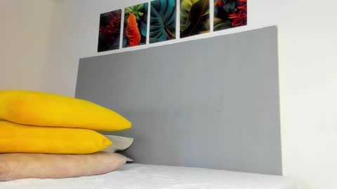 _molly_rosse_ online show from December 1, 12:41 pm