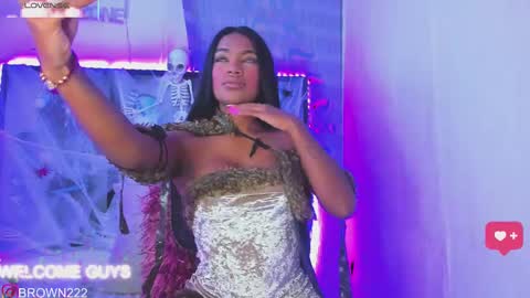 naomi brown online show from October 18, 2:47 am