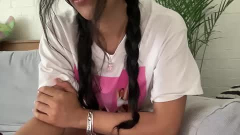 _nathaila_ online show from September 18, 10:52 pm